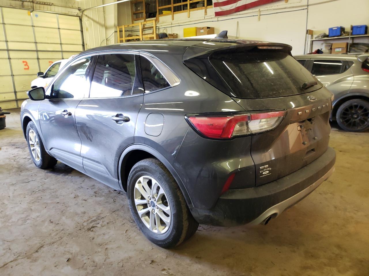 Изображение 2 2020 FORD ESCAPE SE 2020 с VIN 1FMCU9G67LUB87164