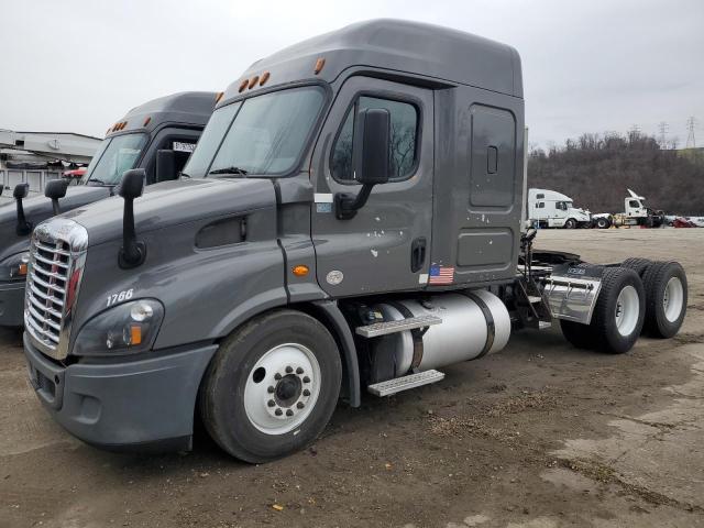 Image 2 of 2017 FREIGHTLINER CASCADIA 113  2017 with VIN 1FUJGHDV2HLJG0447