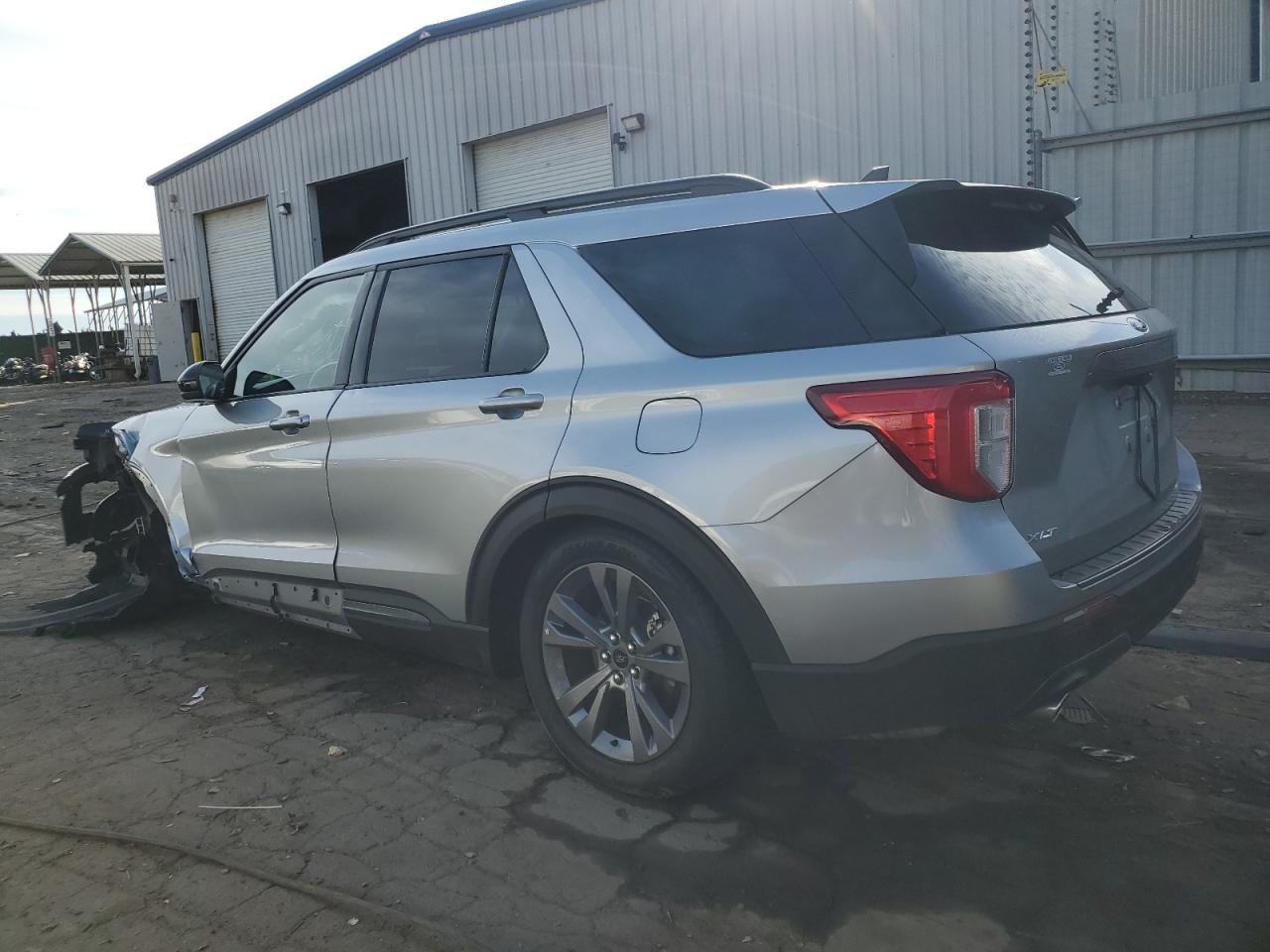 Obraz 2 z 2022 FORD EXPLORER XLT 2022 z VIN 1FMSK7DH7NGB10713