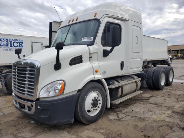 Image 2 of 2016 FREIGHTLINER CASCADIA 113  2016 with VIN 3AKJGHDV9GSGV1978