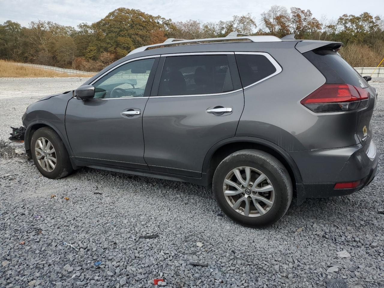 Image 2 of 2019 NISSAN ROGUE S 2019 with VIN JN8AT2MT7KW266311