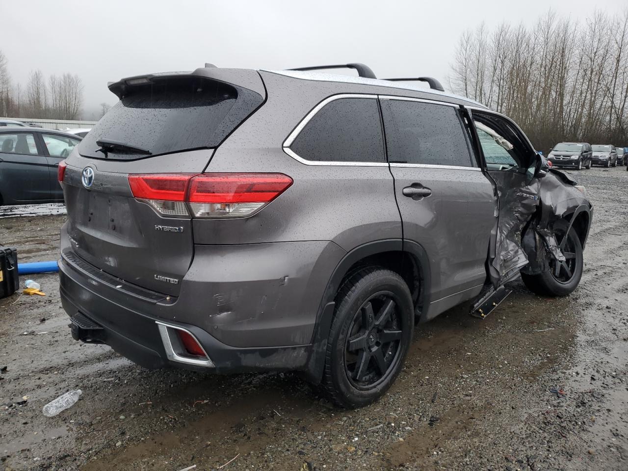 Image 3 of 2017 TOYOTA HIGHLANDER HYBRID LIMITED 2017 with VIN 5TDDGRFH7HS028823