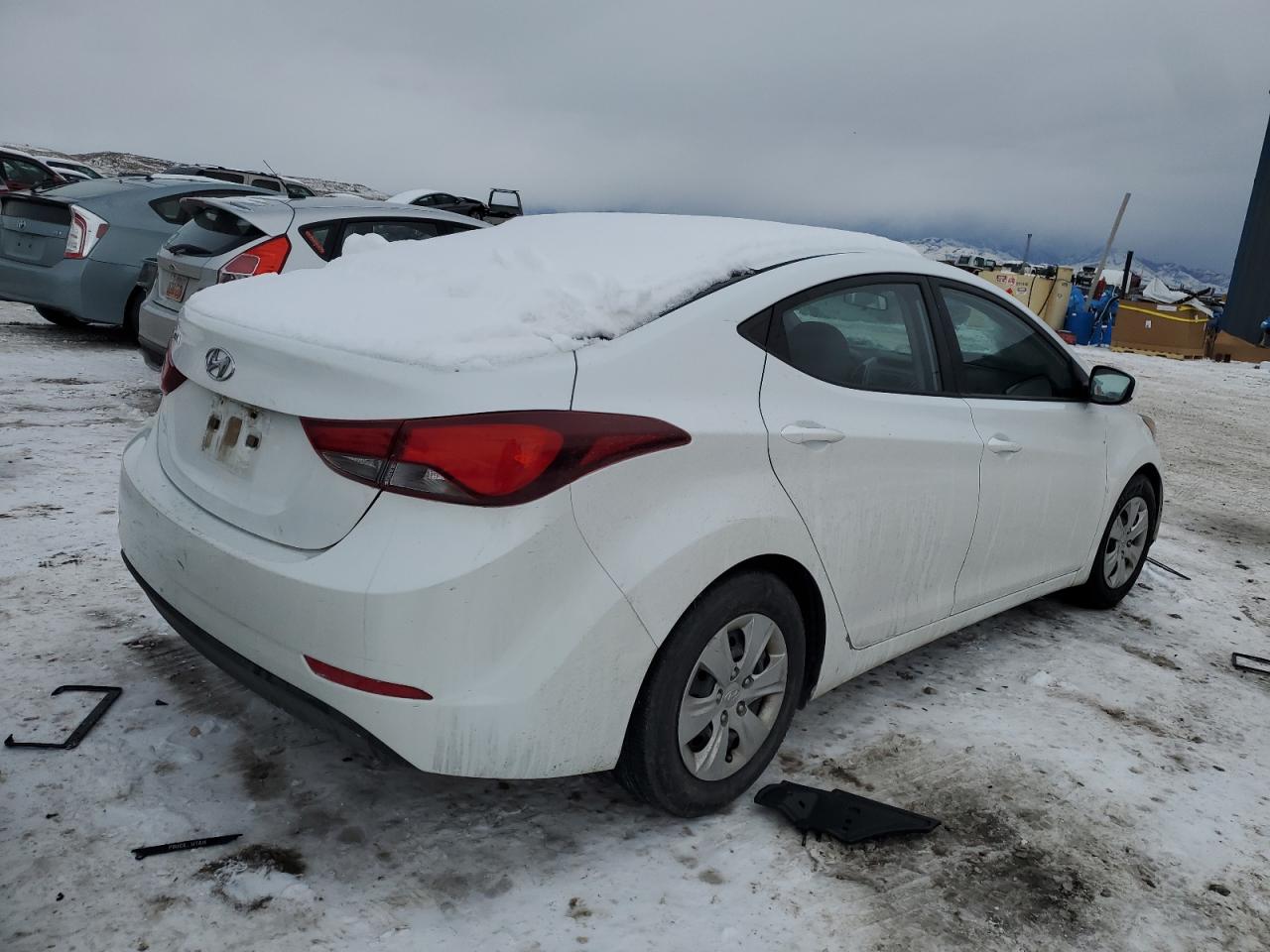 Изображение 3 2016 HYUNDAI ELANTRA SE 2016 с VIN 5NPDH4AE4GH672541