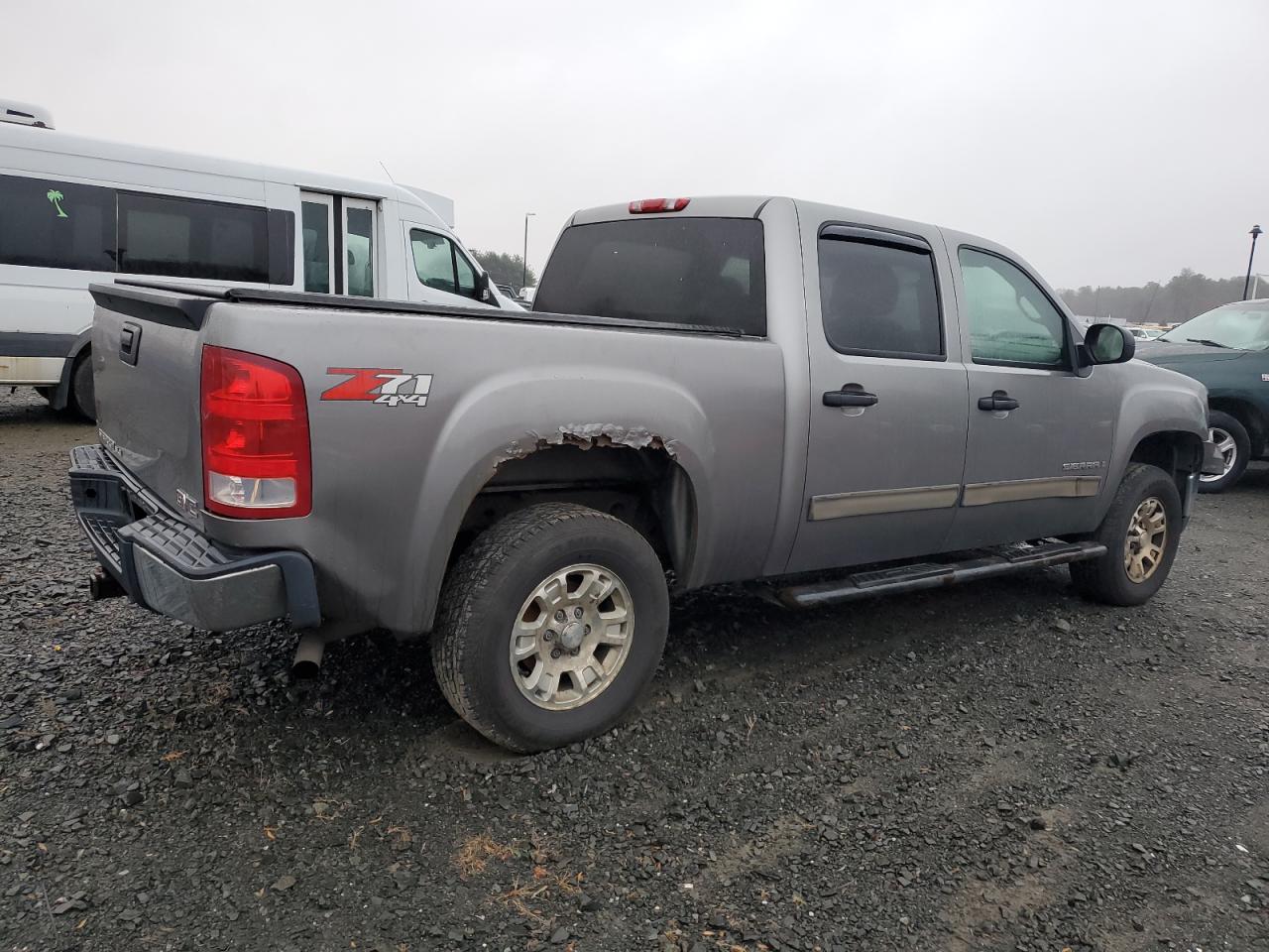 Image 3 of 2007 GMC NEW SIERRA K1500 2007 with VIN 2GTEK13M971616928