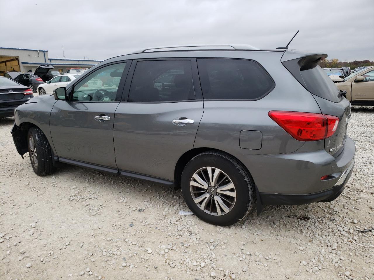 Image 2 of 2018 NISSAN PATHFINDER S 2018 with VIN 5N1DR2MM2JC662142