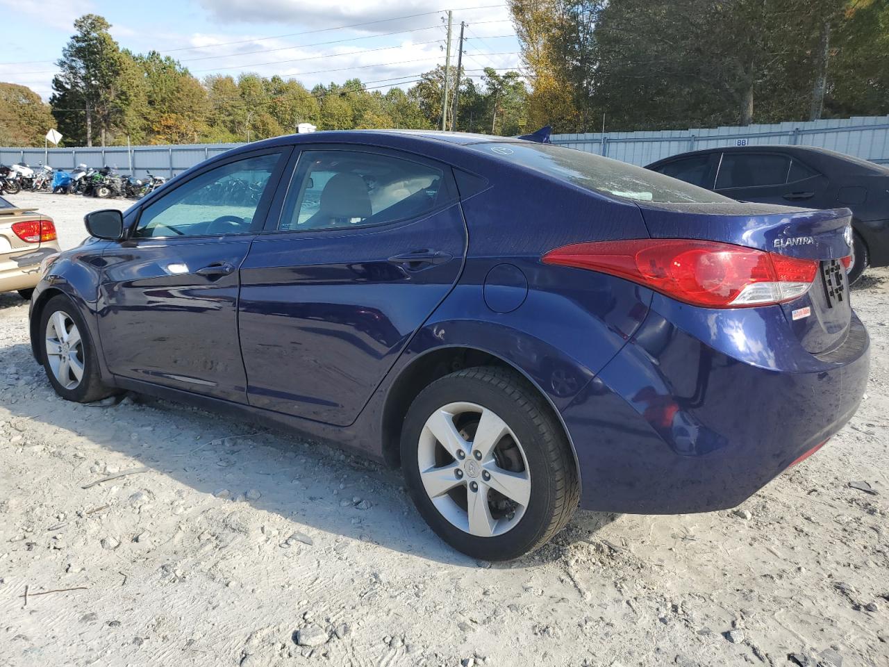 Image 2 of 2013 HYUNDAI ELANTRA GLS 2013 with VIN 5NPDH4AE3DH336083