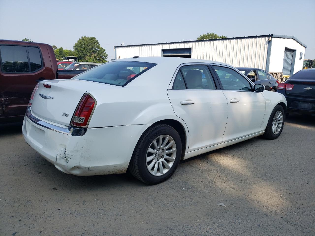 Изображение 3 2012 CHRYSLER 300  2012 с VIN 2C3CCAAG0CH261431