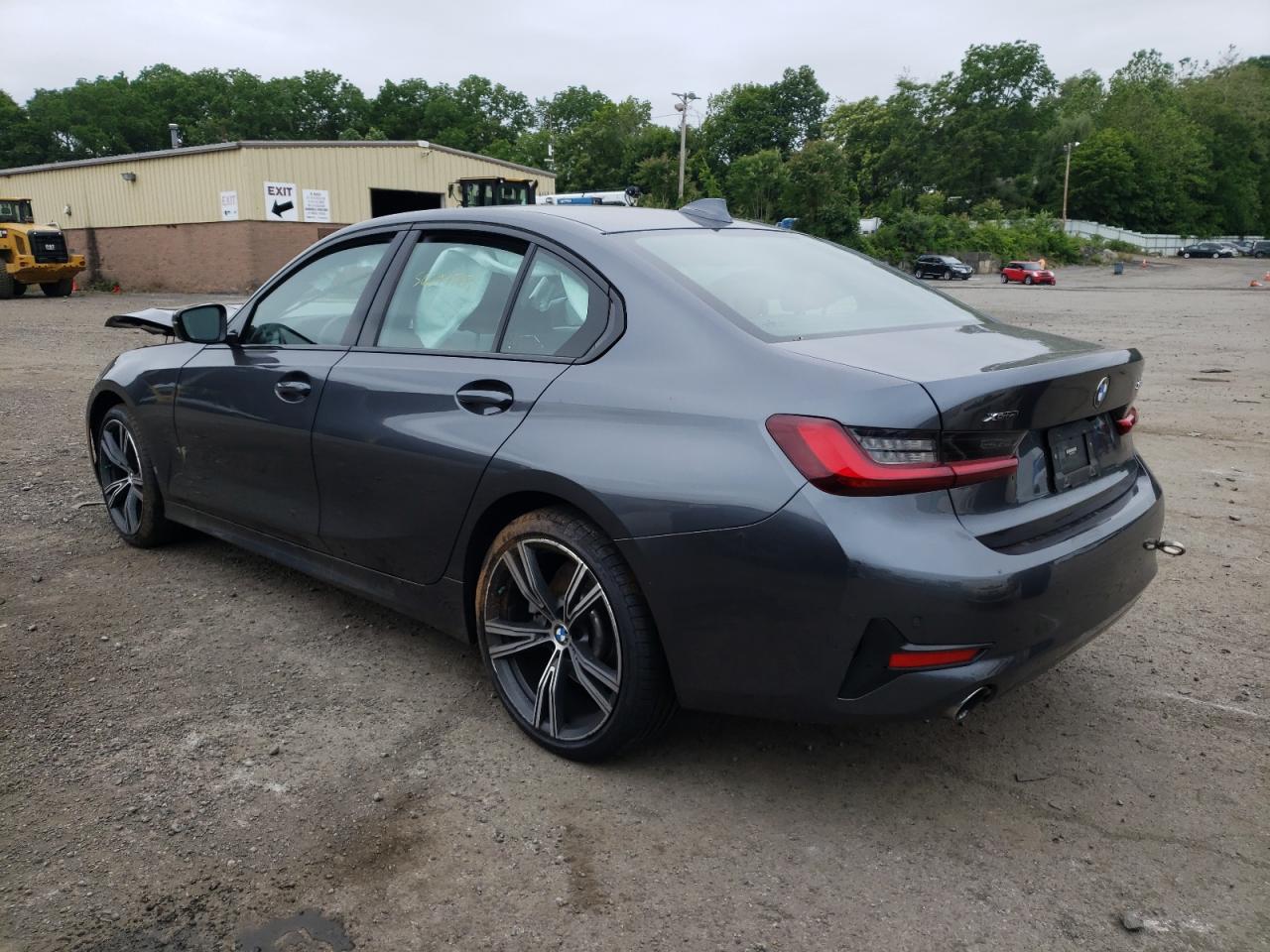 Obraz 2 z Bmw 330Xi 2022 z VIN 3MW5R7J07N8C32625