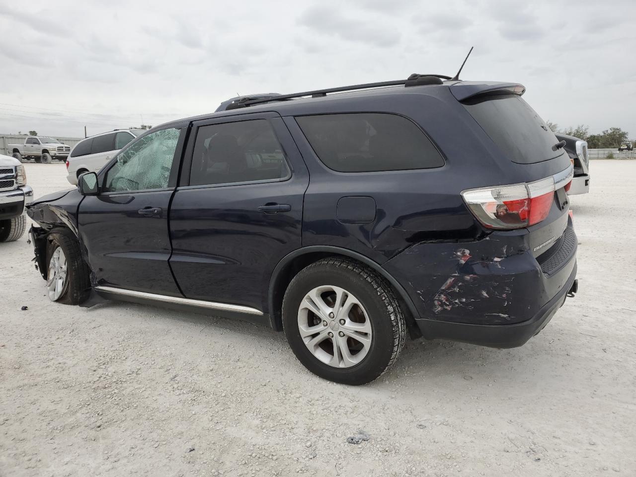 Изображение 2 2013 DODGE DURANGO SXT 2013 с VIN 1C4RDHAG5DC696705