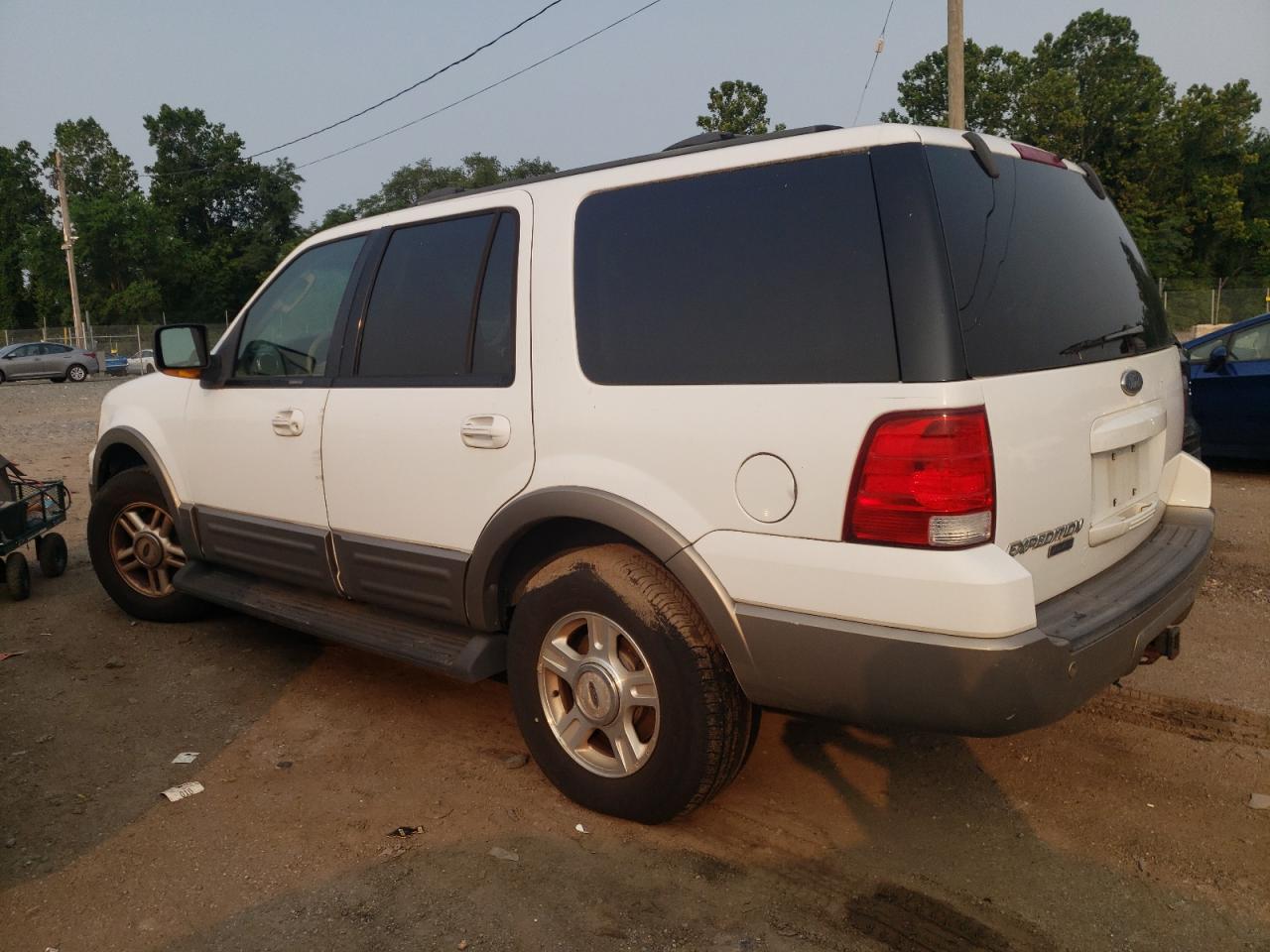 Obraz 2 z 2003 FORD EXPEDITION EDDIE BAUER 2003 z VIN 1FMFU18LX3LA24520