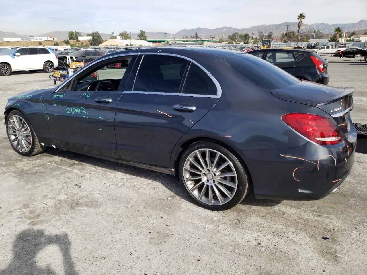 Изображение 2 2016 MERCEDES-BENZ C 300 2016 с VIN 55SWF4JB0GU150166