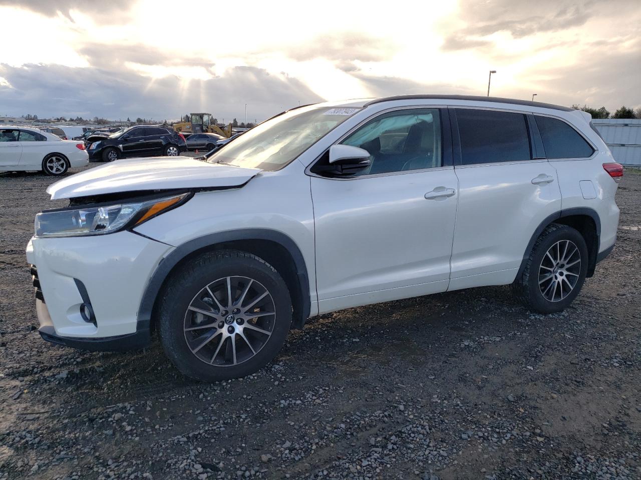 Obraz 2017 TOYOTA HIGHLANDER SE 2017