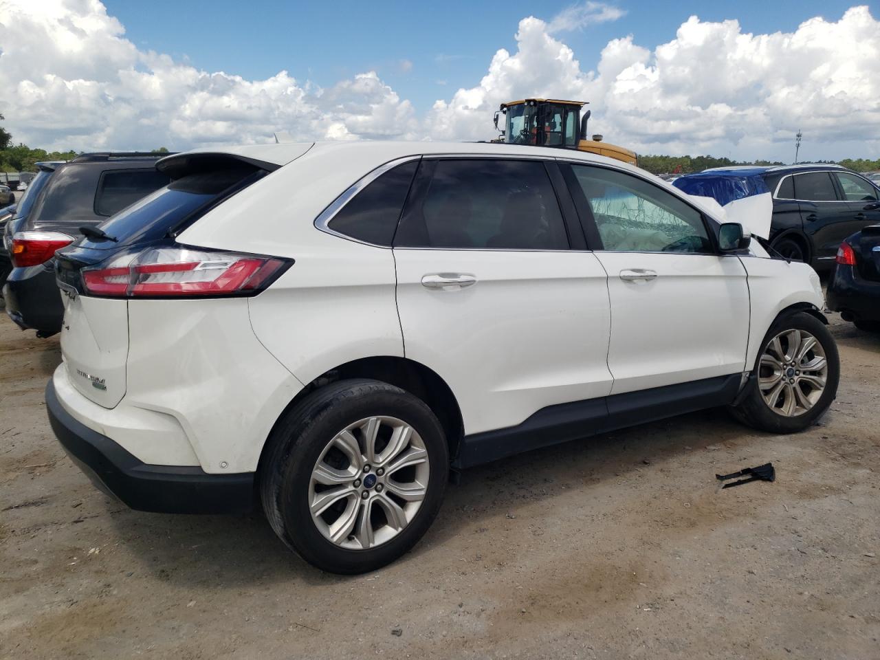 Image 3 of 2020 FORD EDGE TITANIUM 2020 with VIN 2FMPK3K91LBA03347