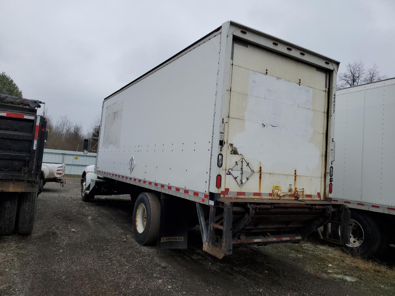 Image 2 of 2015 KENWORTH CONSTRUCTION T270 2015 with VIN 2NKHHM6X7FM463190