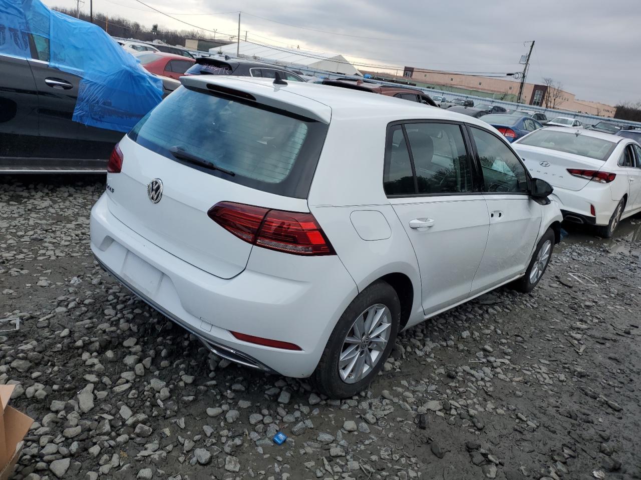 Obraz 3 z 2019 VOLKSWAGEN GOLF S 2019 z VIN 3VWG57AU4KM012062