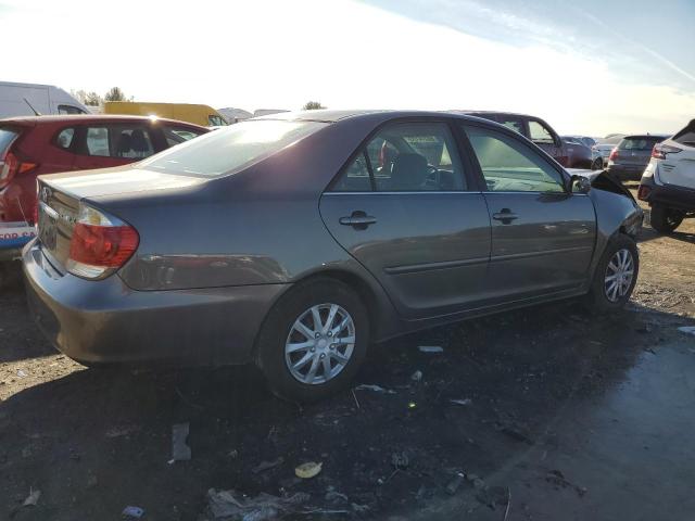 Obraz 3 z 2005 TOYOTA CAMRY LE 2005 z VIN 4T1BE30K15U941174