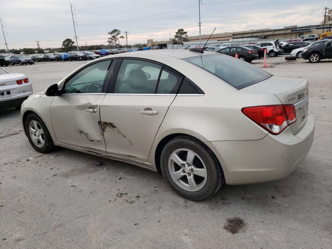 Image 2 of 2016 CHEVROLET CRUZE LIMITED LT 2016 with VIN 1G1PE5SB2G7123580