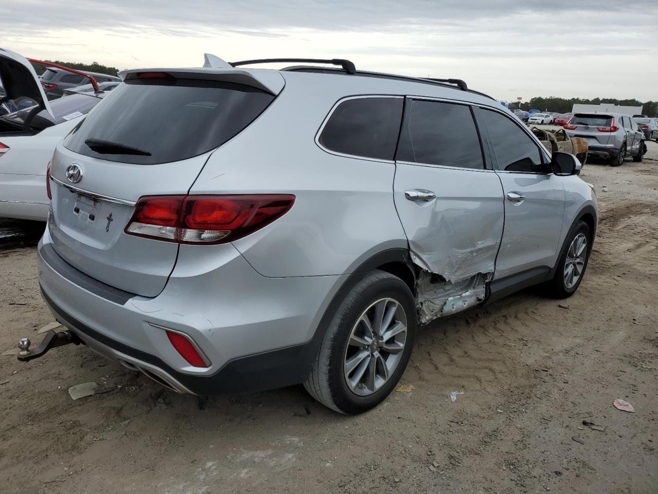 Image 3 of 2017 HYUNDAI SANTA FE SE 2017 with VIN KM8SM4HF6HU242871