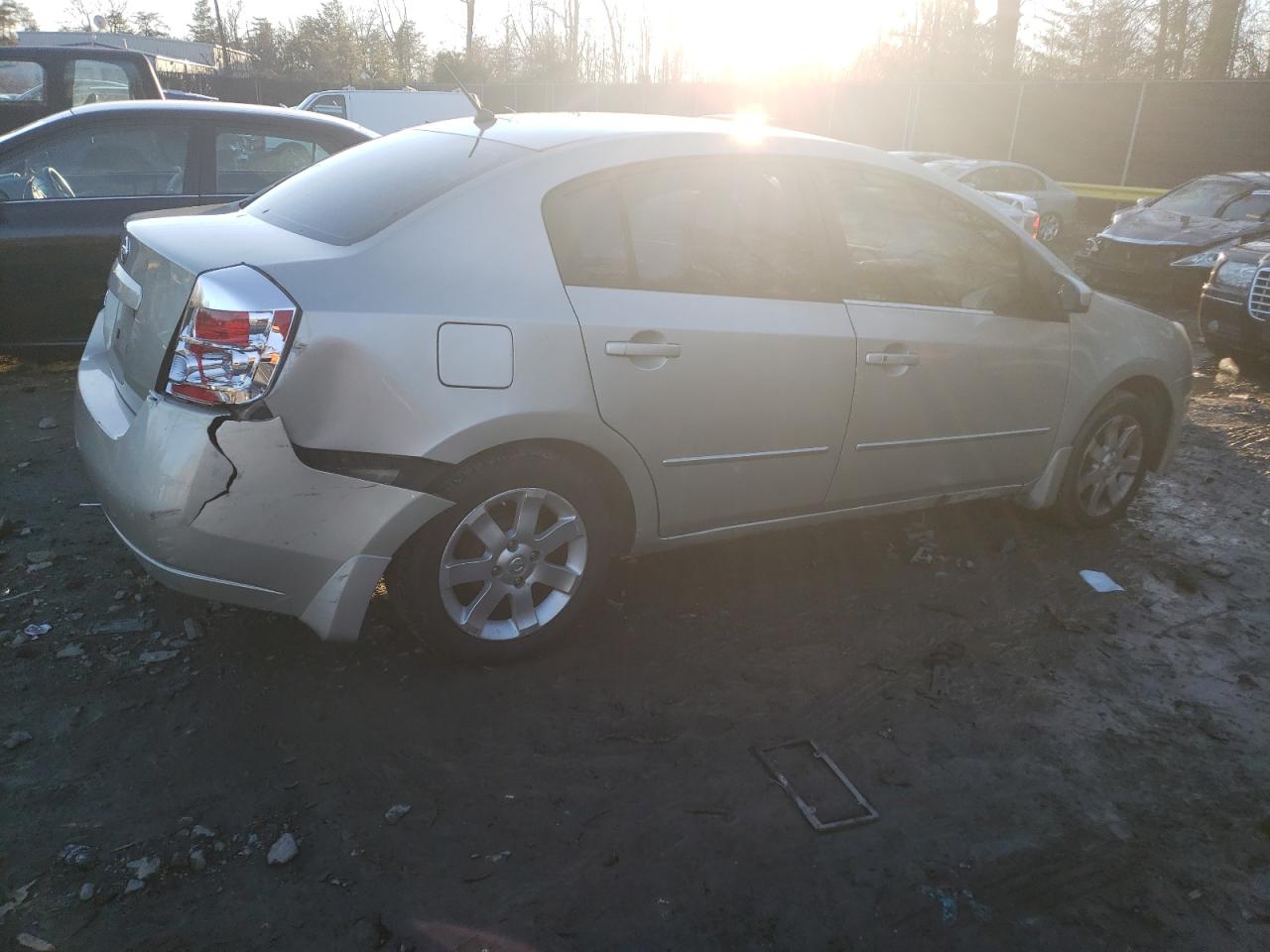 Image 3 of 2008 NISSAN SENTRA 2.0 2008 with VIN 3N1AB61E78L685613