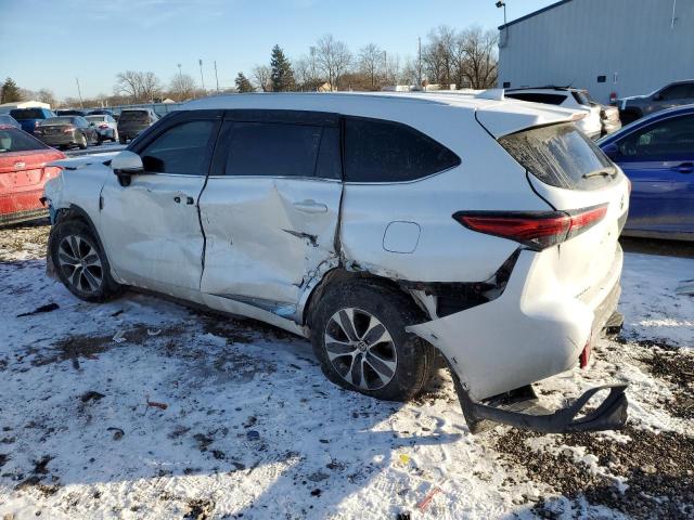 Image 2 of 2022 TOYOTA HIGHLANDER XLE 2022 with VIN 5TDGZRBH2NS576639