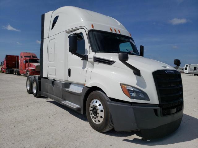 2018 FREIGHTLINER CASCADIA 126  2018 image