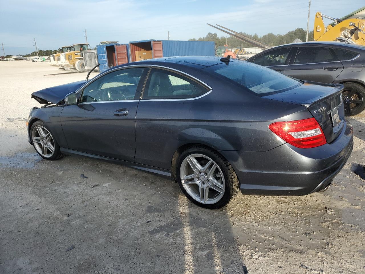 Изображение 2 2014 MERCEDES-BENZ C 350 4MATIC 2014 с VIN WDDGJ8JB5EG203402