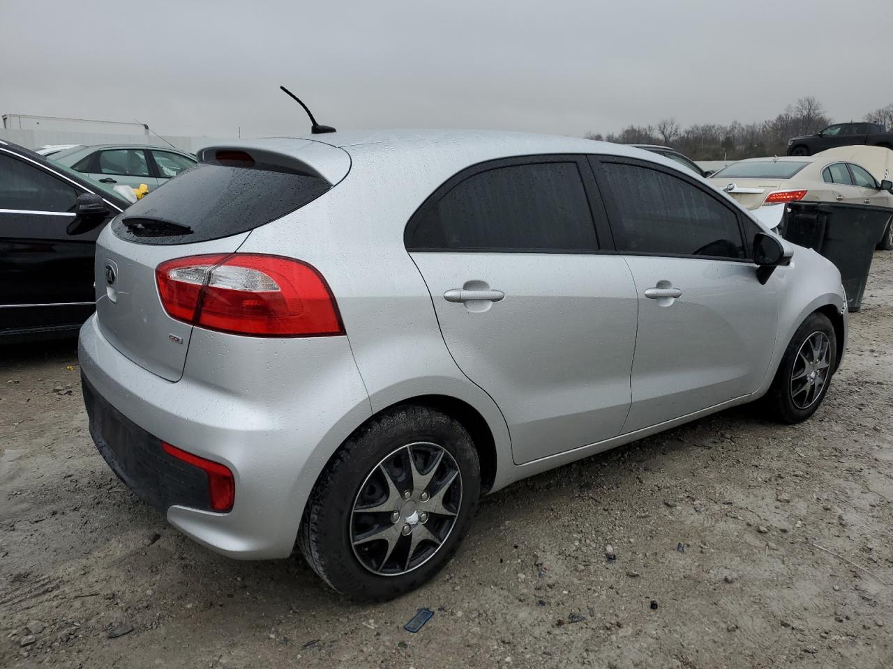 Image 3 of 2017 KIA RIO LX 2017 with VIN KNADM5A36H6035577