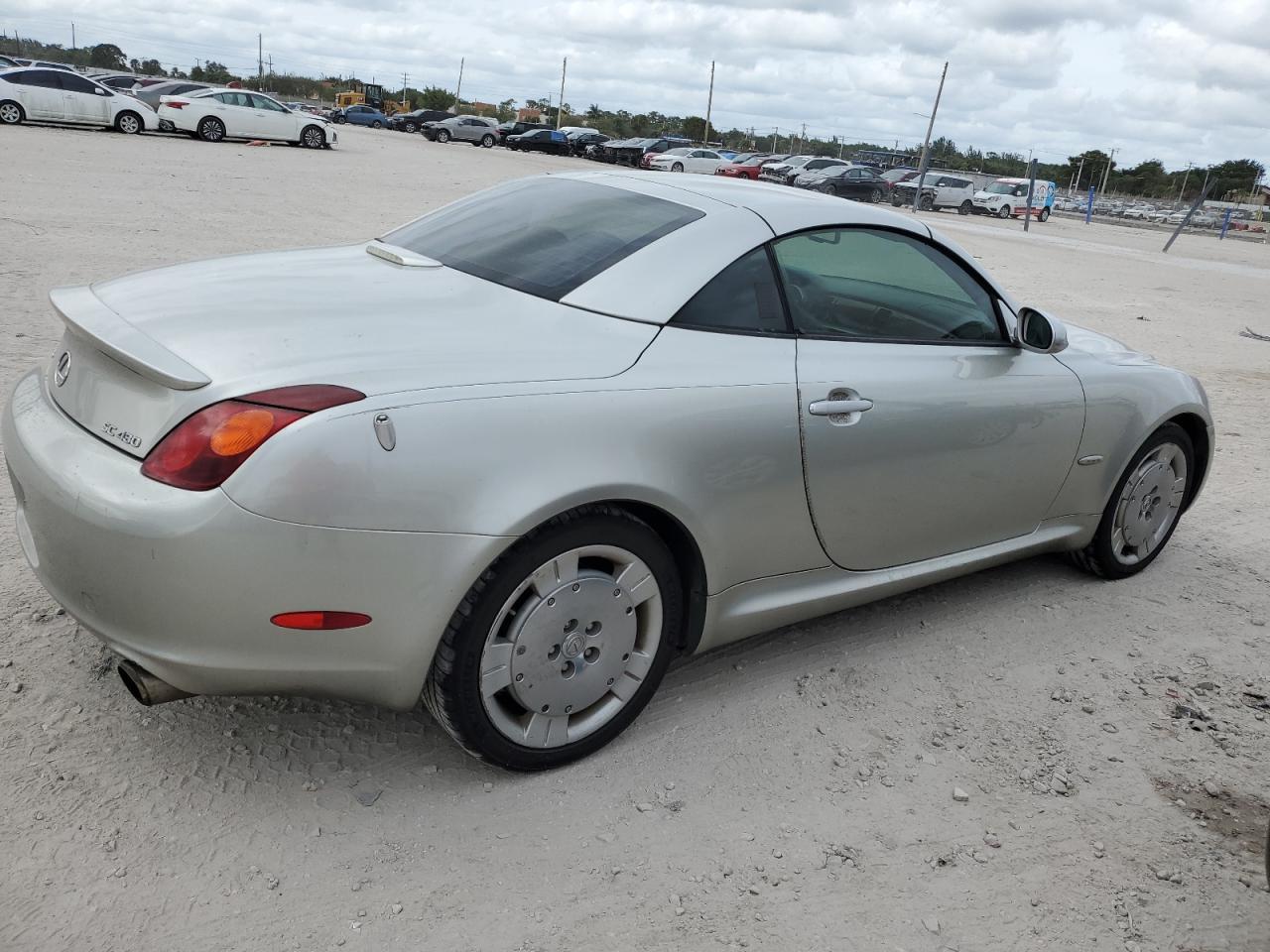 Image 3 of 2004 LEXUS SC 430 2004 with VIN JTHFN48Y640050791
