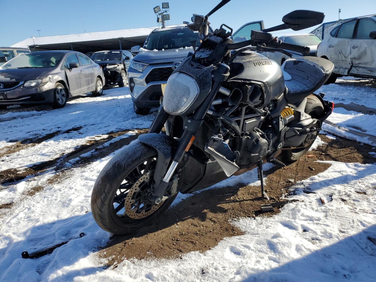 Image 2 of Ducati Diavel 1260 with VIN ZDMGAHRW3NB005677