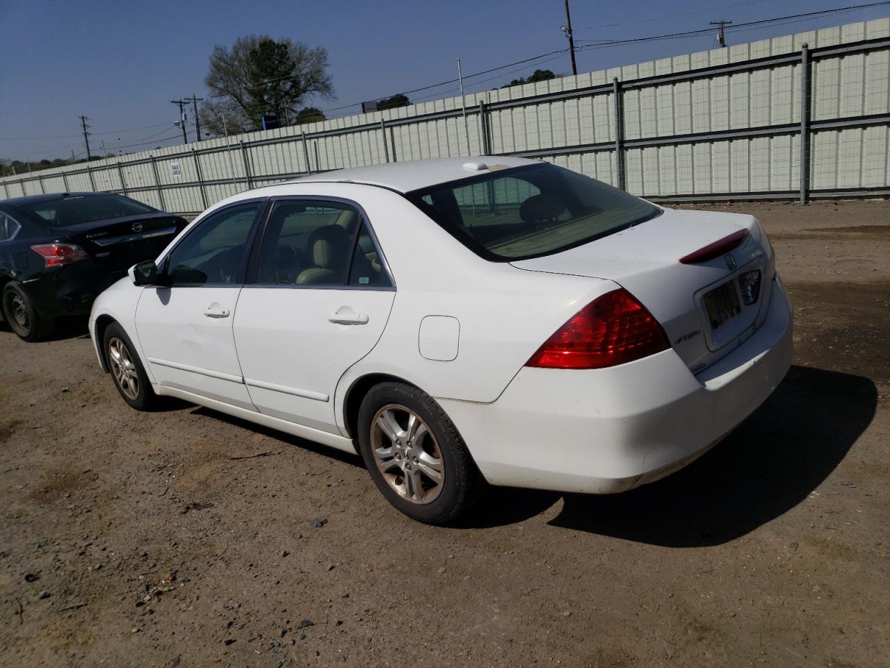 Изображение 2 2006 HONDA ACCORD EX 2006 с VIN 1HGCM56846A086428