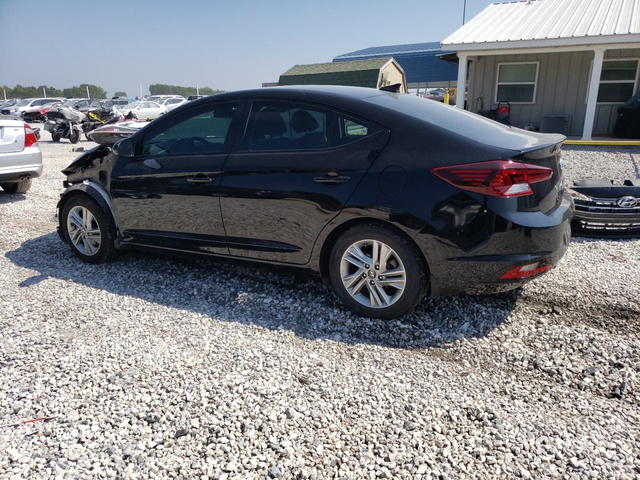 Image 2 of 2020 HYUNDAI ELANTRA SEL 2020 with VIN KMHD84LF5LU026152