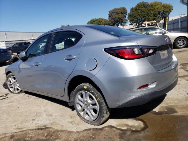 Obraz 2 z 2017 TOYOTA YARIS IA  2017 z VIN 3MYDLBYV0HY178157
