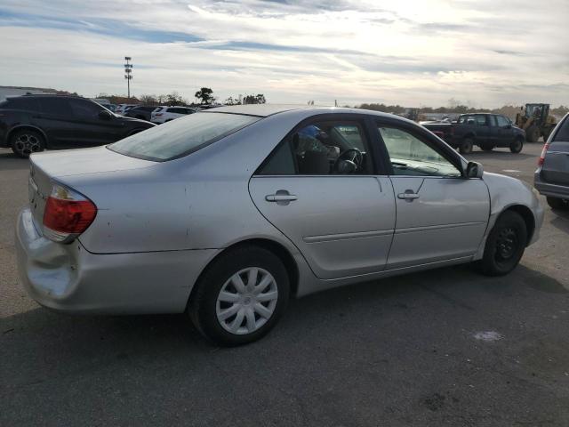 Image 3 of 2005 TOYOTA CAMRY LE 2005 with VIN 4T1BE32K75U590218