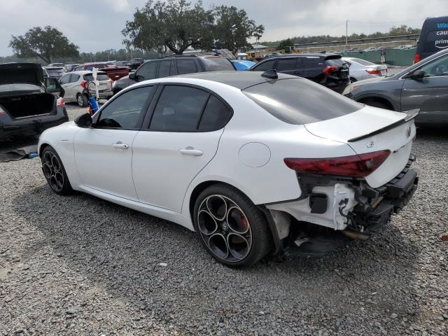 Изображение 2 2022 ALFA ROMEO GIULIA SUPER 2022 с VIN ZARFAMBN9N7656063