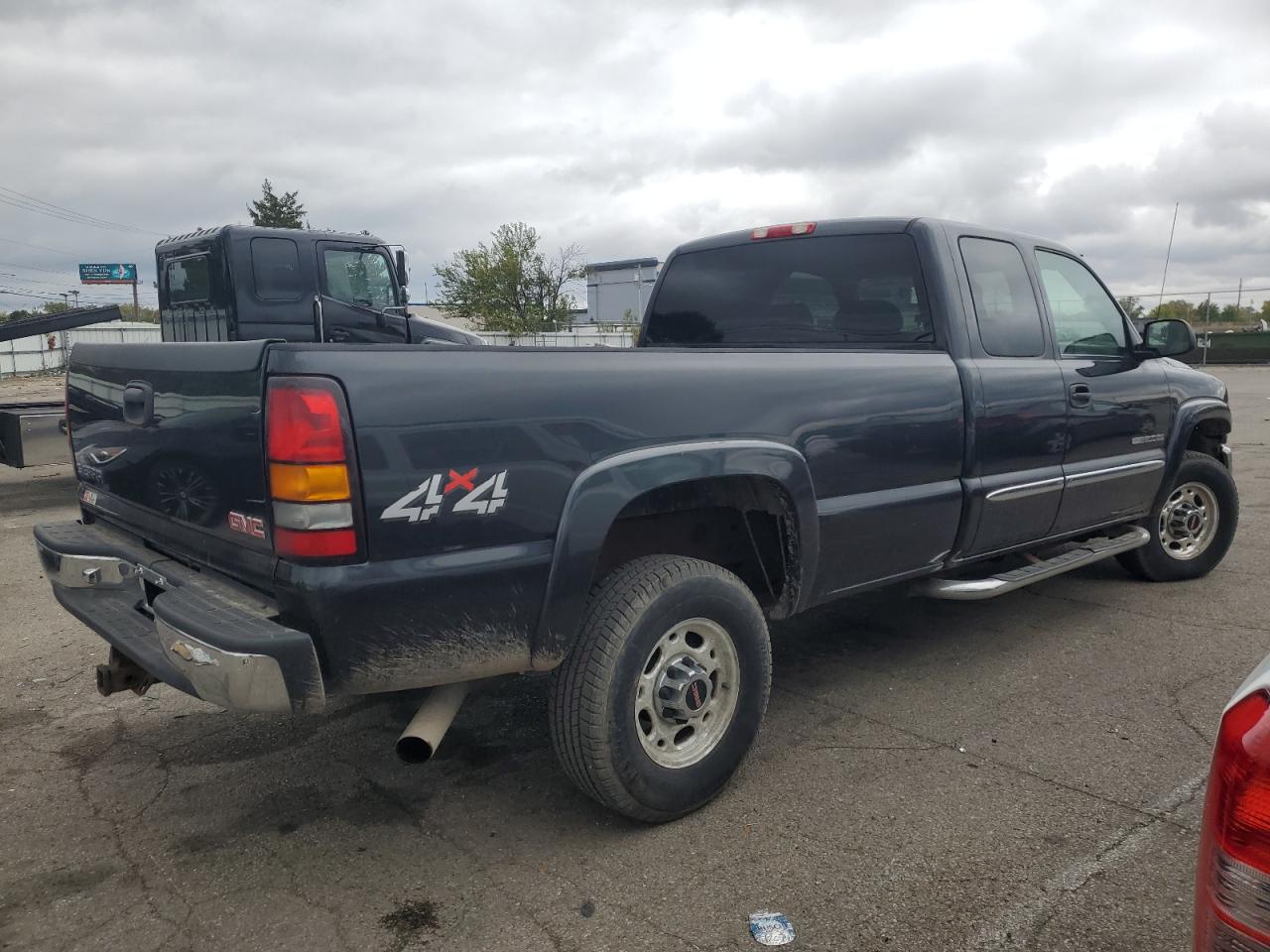 Image 3 of 2005 GMC SIERRA K2500 HEAVY DUTY 2005 with VIN 1GTHK29UX5E287128