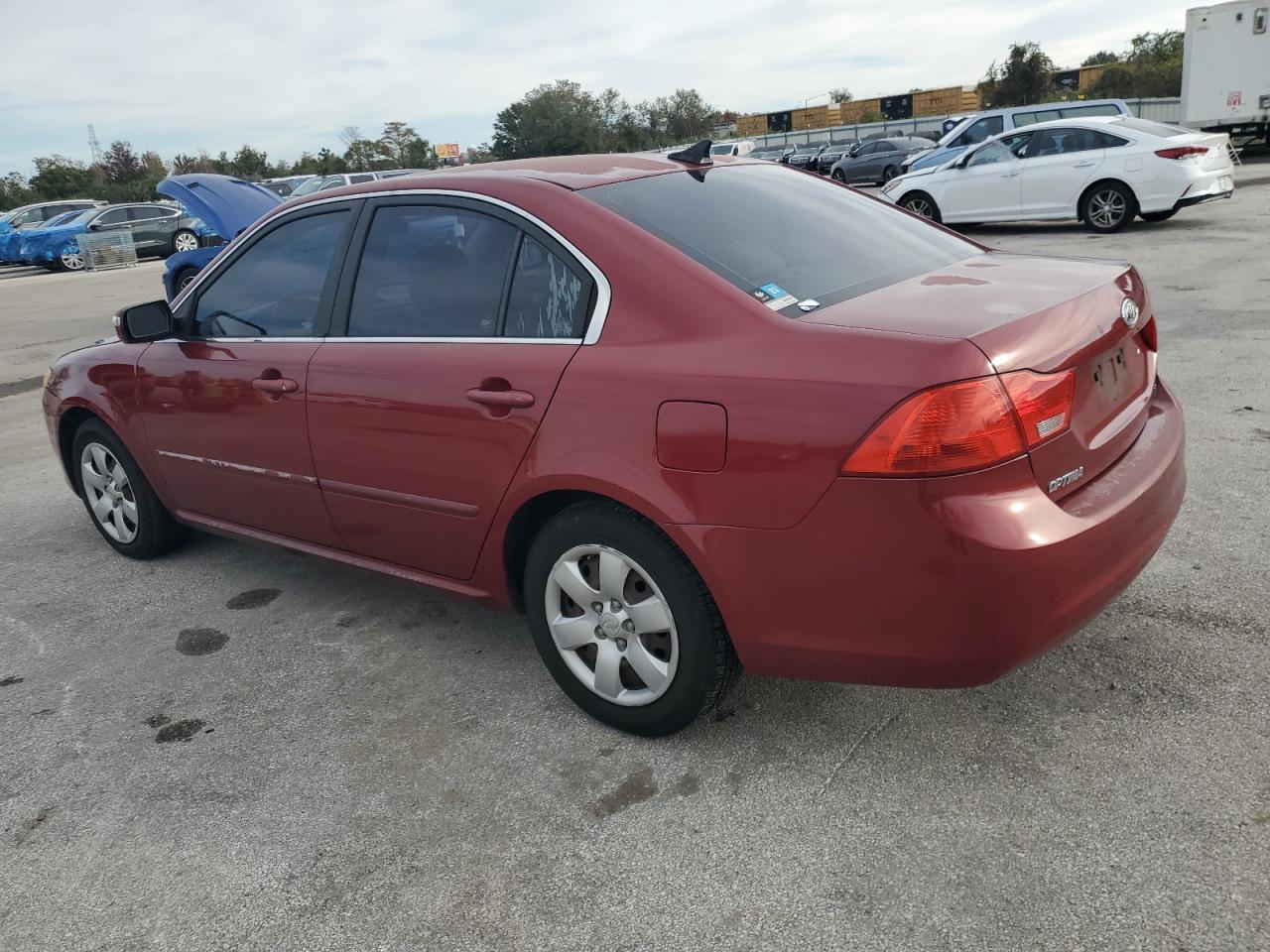 Obraz 2 z 2010 KIA OPTIMA LX 2010 z VIN KNAGG4A88A5370023