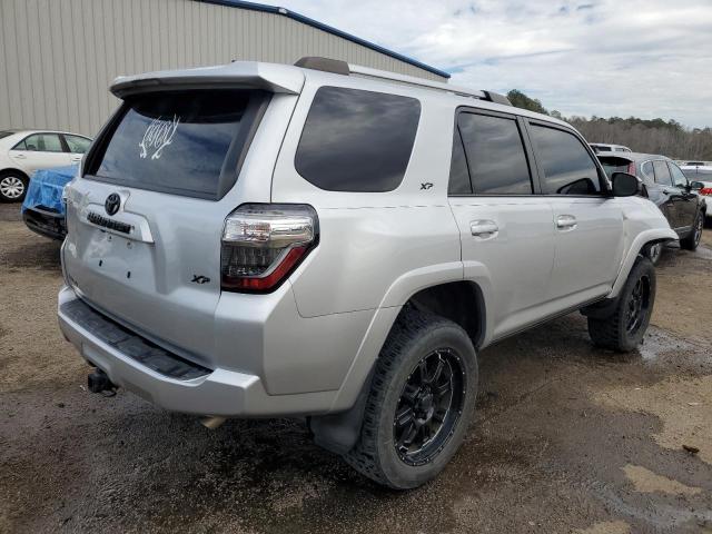 Obraz 3 z 2019 TOYOTA 4RUNNER SR5 2019 z VIN JTEBU5JR9K5624856