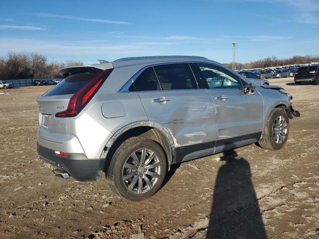Obraz 3 z 2021 CADILLAC XT4 PREMIUM LUXURY 2021 z VIN 1GYFZCR45MF003982