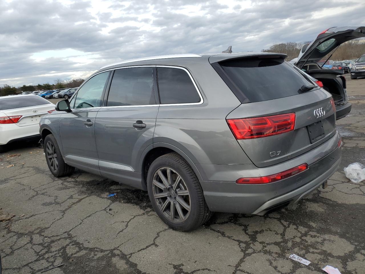 Изображение 2 2017 AUDI Q7 PREMIUM PLUS 2017 с VIN WA1LAAF70HD003483