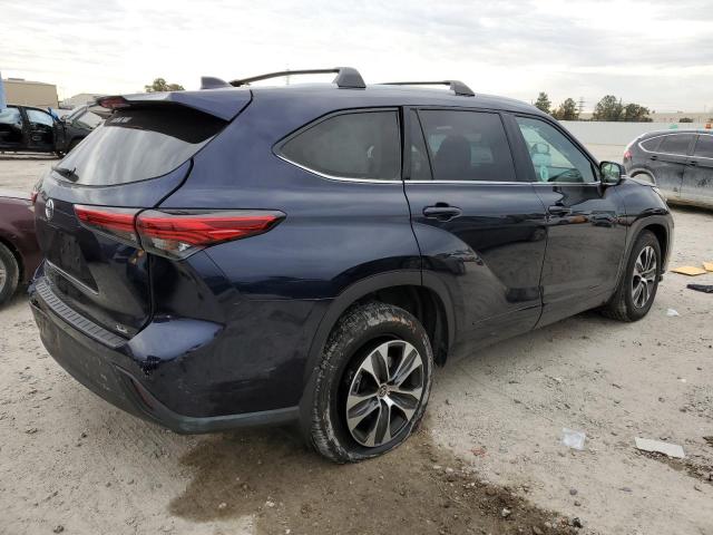 Изображение 3 2022 TOYOTA HIGHLANDER XLE 2022 с VIN 5TDGZRAH5NS546827