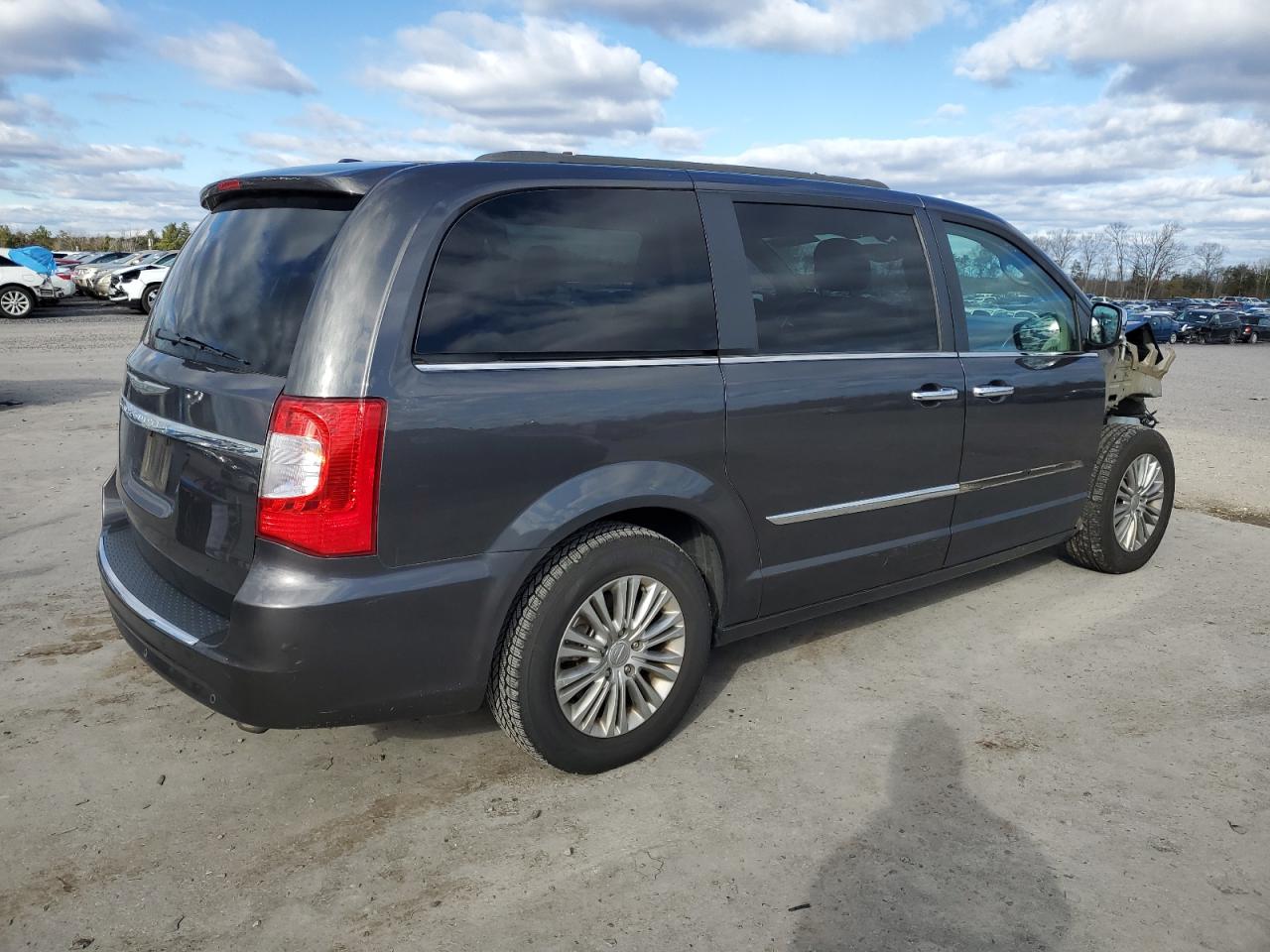 Obraz 3 z 2016 CHRYSLER TOWN & COUNTRY TOURING L 2016 z VIN 2C4RC1CG6GR306360