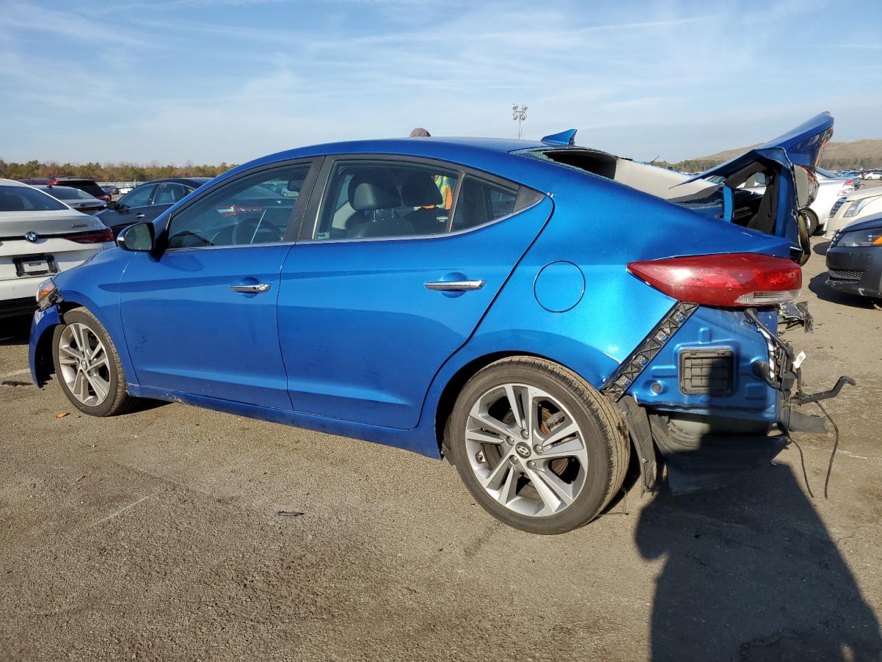 Obraz 2 z 2017 HYUNDAI ELANTRA SE 2017 z VIN KMHD84LF0HU355834