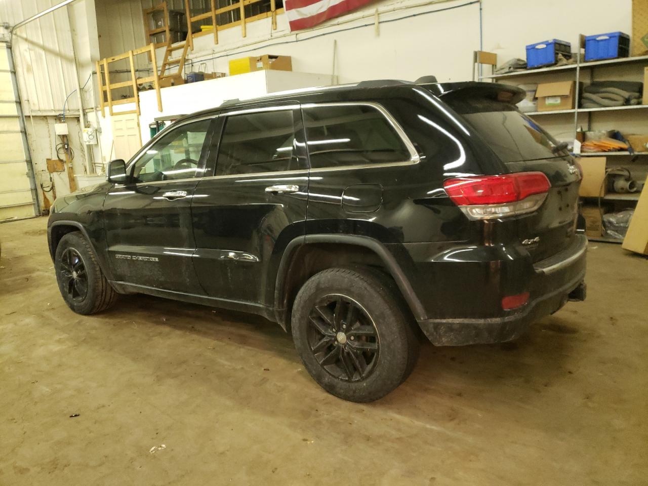 Image 2 of 2017 JEEP GRAND CHEROKEE LIMITED 2017 with VIN 1C4RJFBGXHC882774