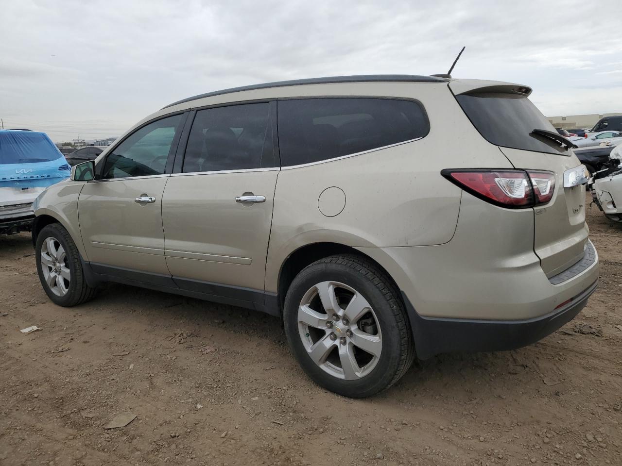 Изображение 2 2016 CHEVROLET TRAVERSE LT 2016 с VIN 1GNKRGKD7GJ121076