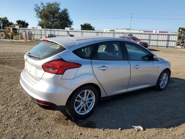 Image 3 of 2016 FORD FOCUS SE 2016 with VIN 1FADP3K27GL362385