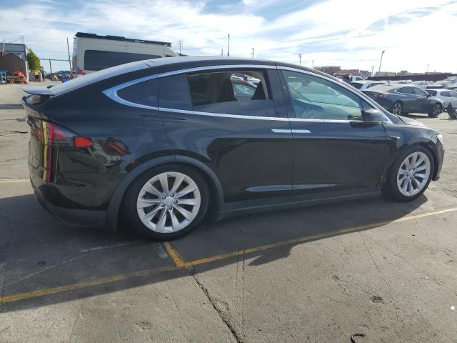 Изображение 3 2017 TESLA MODEL X  2017 с VIN 5YJXCDE28HF069765
