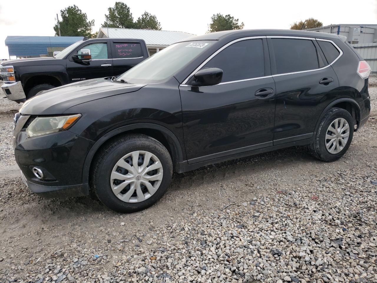 Image 1 of 2016 NISSAN ROGUE S 2016 with VIN KNMAT2MT4GP724982