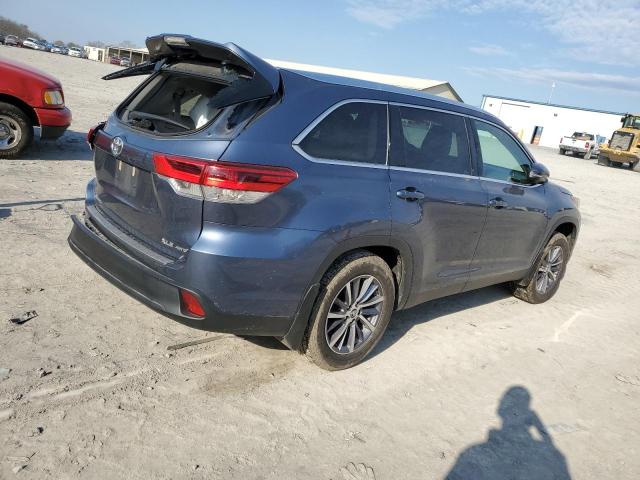Image 3 of 2019 TOYOTA HIGHLANDER SE 2019 with VIN 5TDJZRFHXKS713631