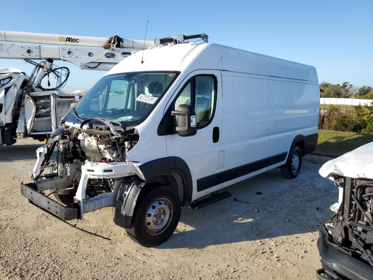 Image 1 of 2019 RAM PROMASTER 3500 3500 HIGH 2019 with VIN 3C6URVJG1KE525943