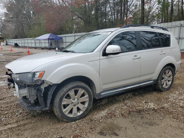 2011 MITSUBISHI OUTLANDER SE 2011 image